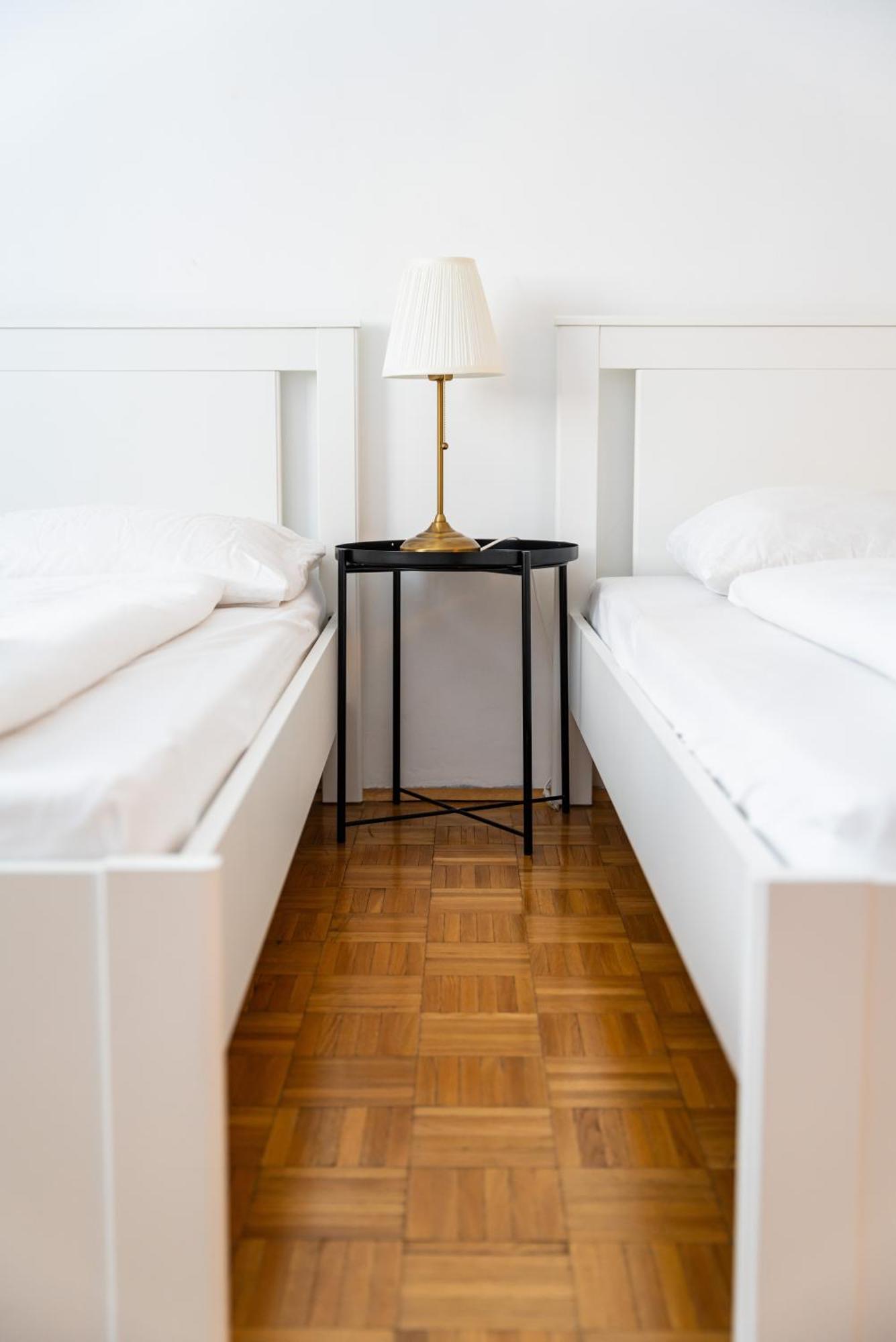 Central Living Apartment Opera Vienna Esterno foto